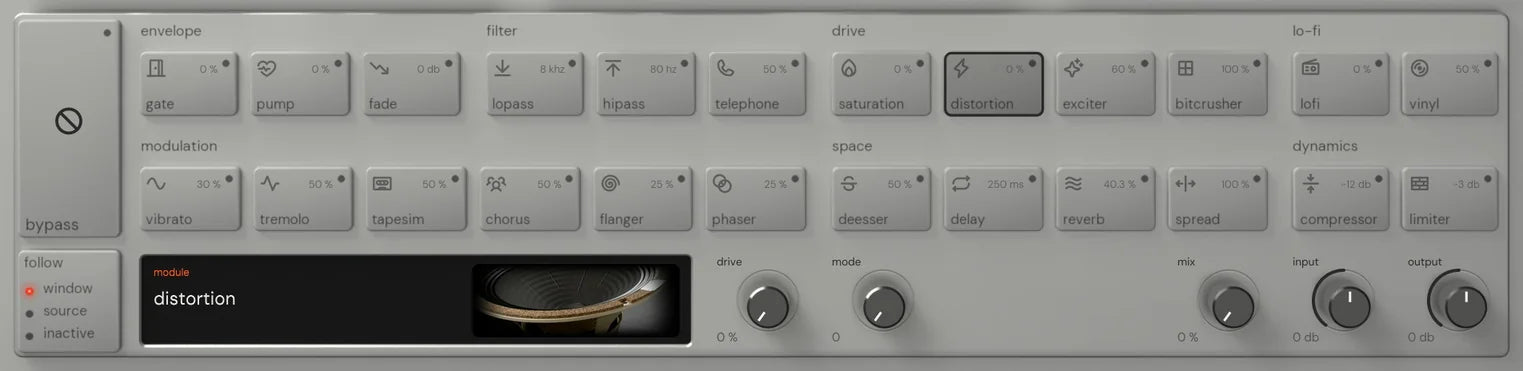 The Reverse King 3 rack on distortion: the 24 named keys, and the module screen with its picture of close on a guitar speaker’s cone beside the drive and mode knobs