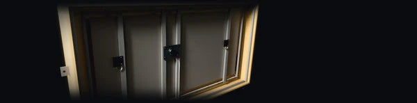 Pitch Suite Pro, REVERB: a steel reverb plate in its open frame
