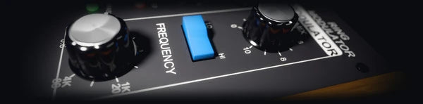 Pitch Suite Pro, RING MOD: a ring-modulator pedal, close on its frequency knob and range switch