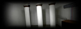 Reverse King 3, REVERB: the bare white walls and pillars of an echo chamber
