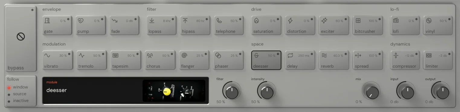 The Reverse King 3 rack on deesser: the 24 named keys, and the module screen with its picture of a black rack de-esser module with a yellow frequency knob and a lamp meter beside the filter and intensity knobs